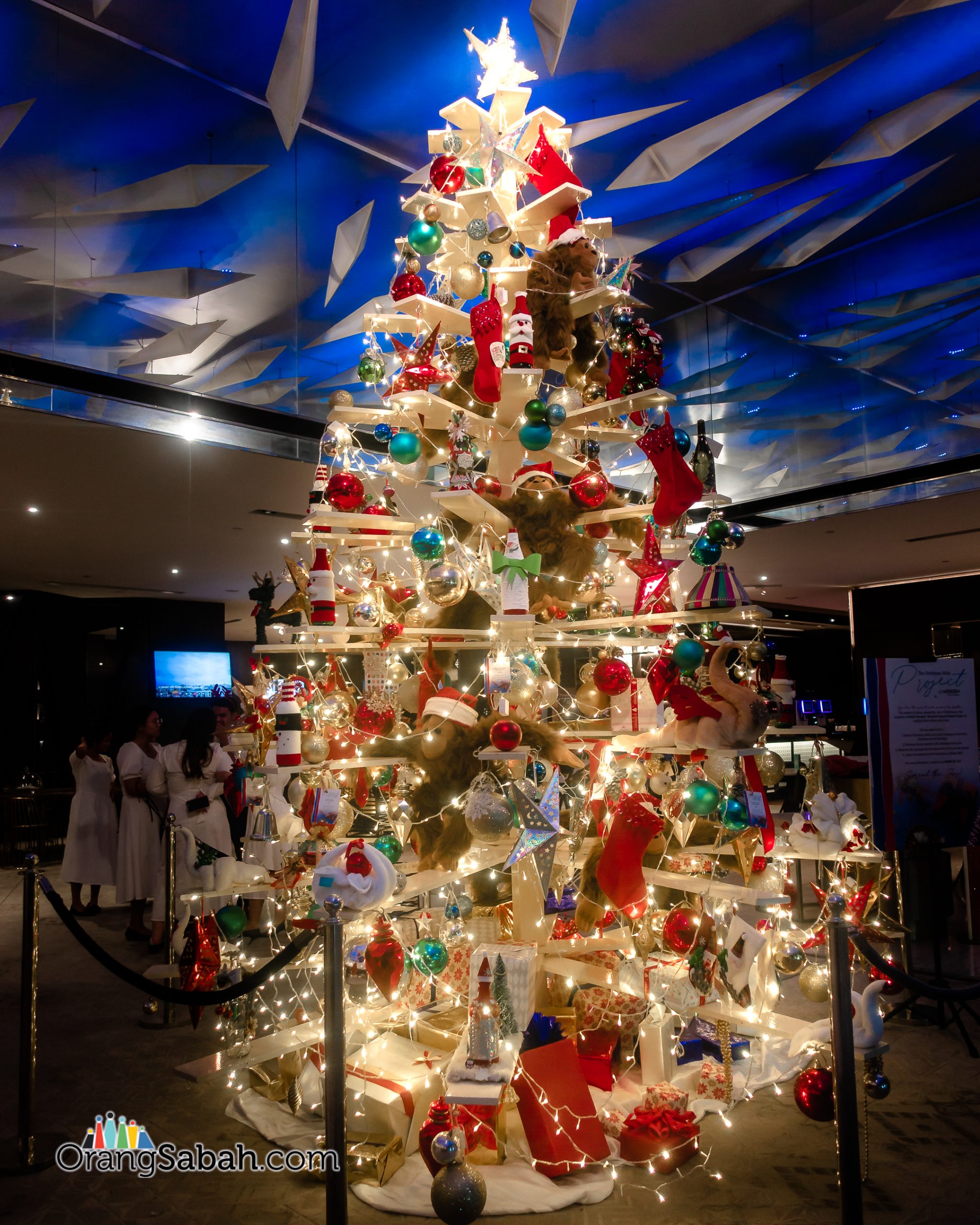 Le Meridien Kota Kinabalu Christmas Tree 2022